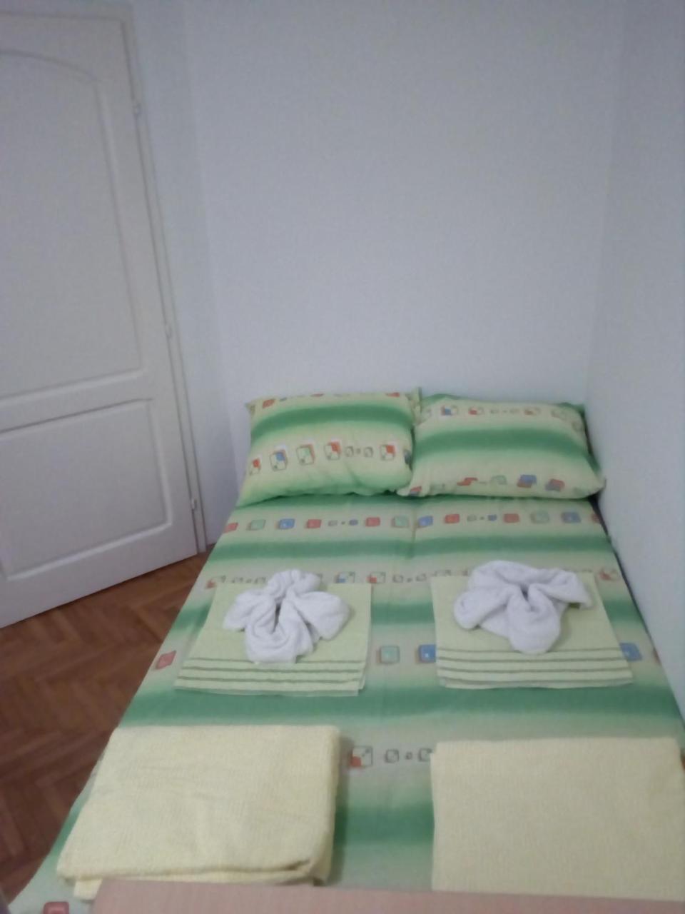 Hostel Corner 021 Novi Sad Exterior photo